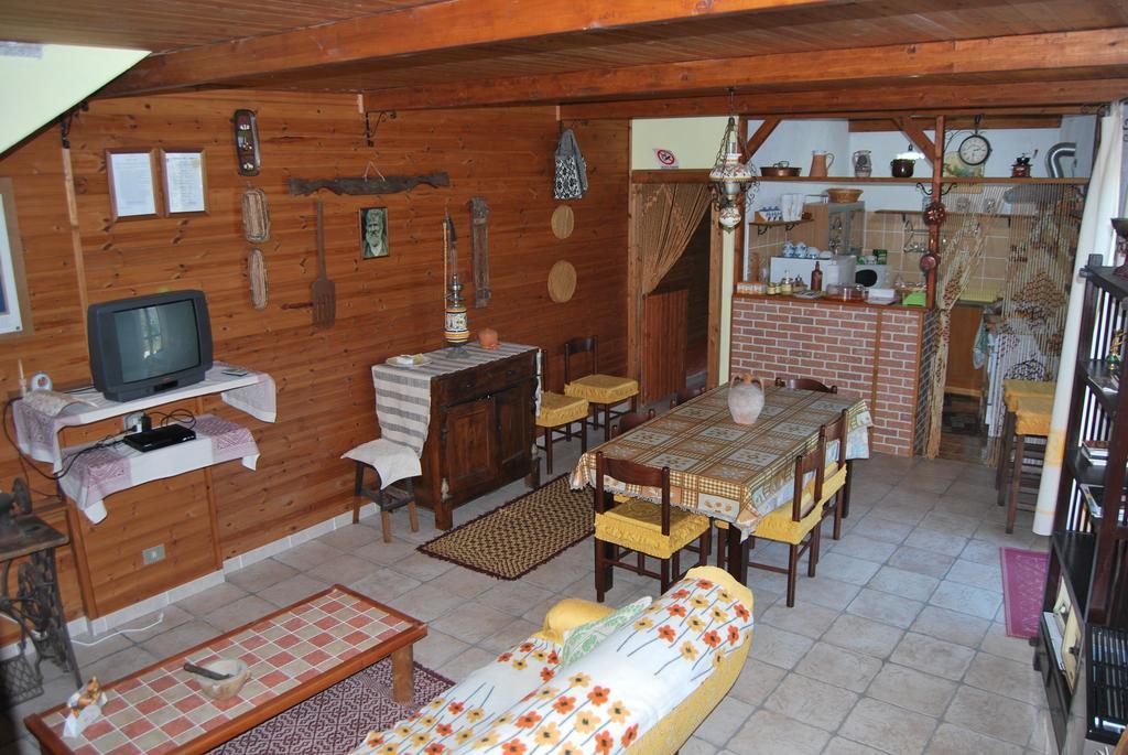 B&B Baddesalighes Bolotana Exterior foto