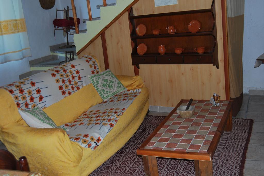 B&B Baddesalighes Bolotana Exterior foto